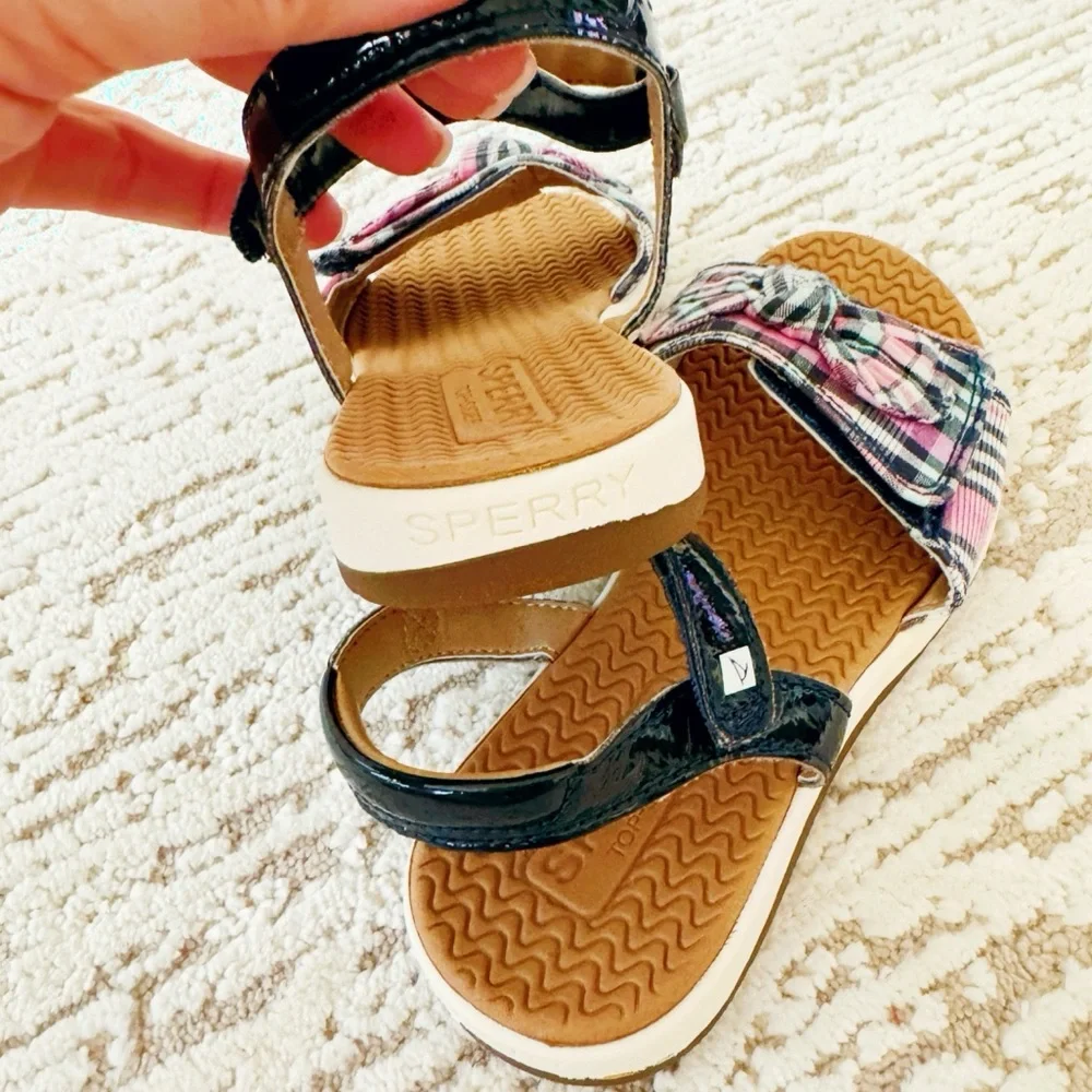 Sperry plaid sandals with Velcro